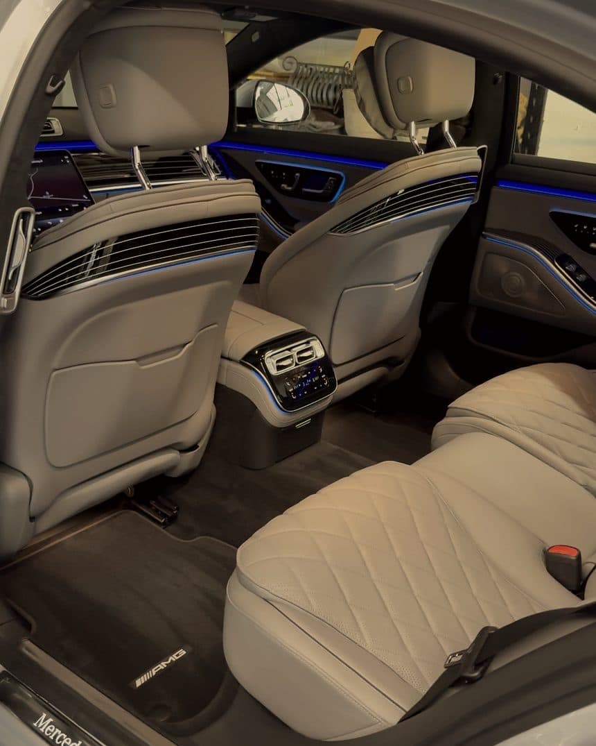 Rear seats of a Mercedes S-Class in cream quilted leather
